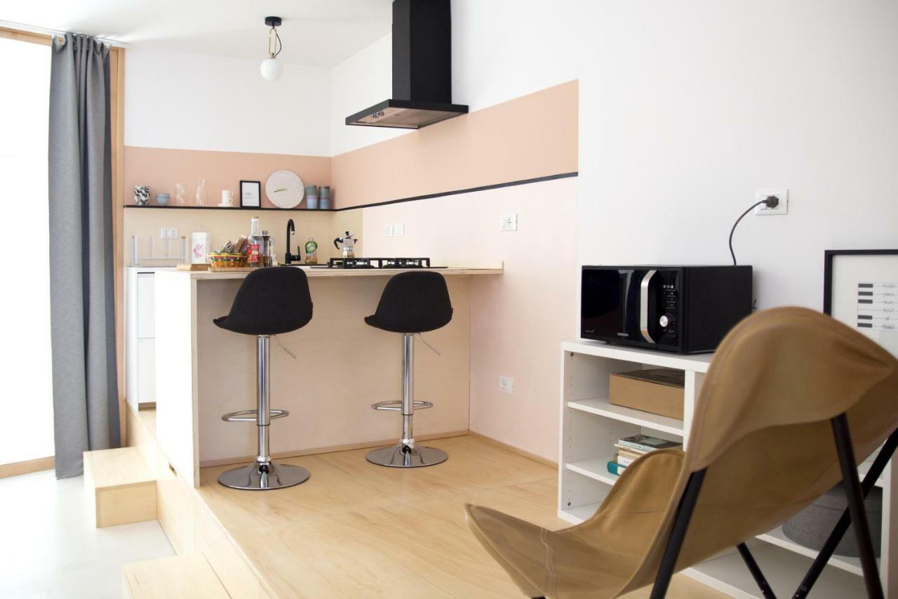 14 10 Apartment *